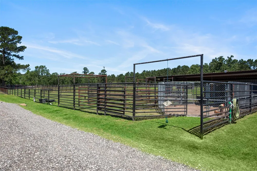 1 Fm 3179 Huntsville, TX 77340