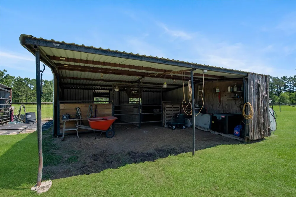 1 Fm 3179 Huntsville, TX 77340