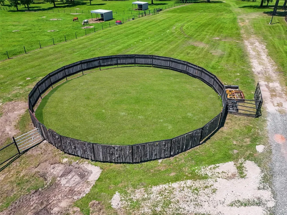 1 Fm 3179 Huntsville, TX 77340