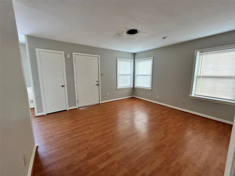 914 Elton Street Houston, TX 77034