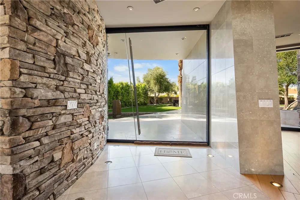 68 Royal Saint Georges Way Rancho Mirage, CA 92270