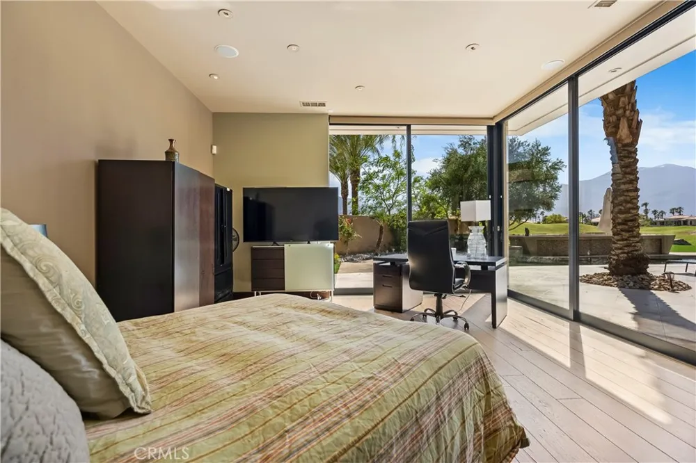 68 Royal Saint Georges Way Rancho Mirage, CA 92270