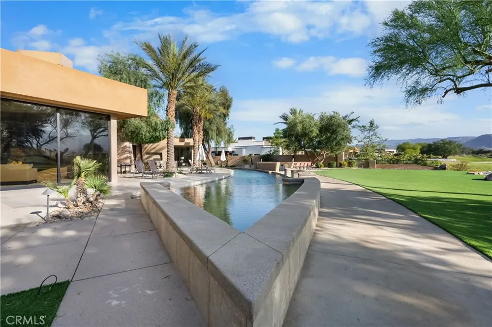 68 Royal Saint Georges Way Rancho Mirage, CA 92270