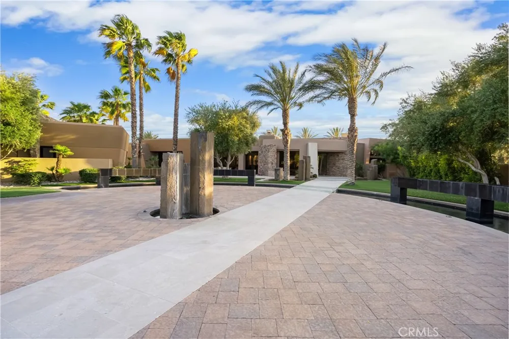 68 Royal Saint Georges Way Rancho Mirage, CA 92270