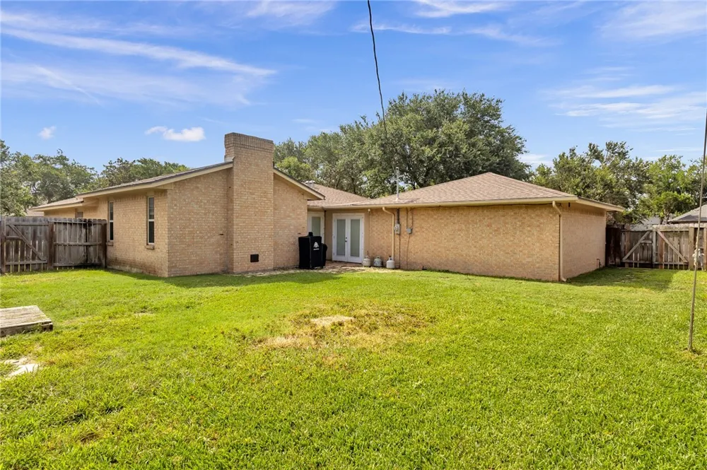 101 Toyah Drive Portland, TX 78374