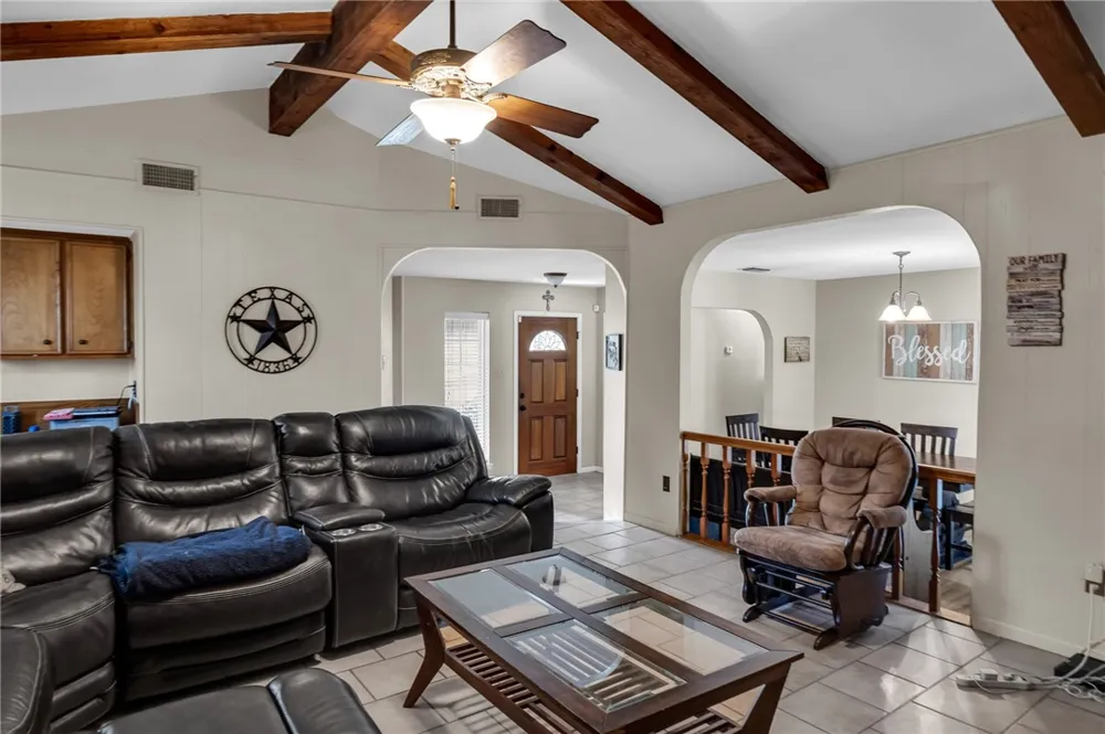 101 Toyah Drive Portland, TX 78374