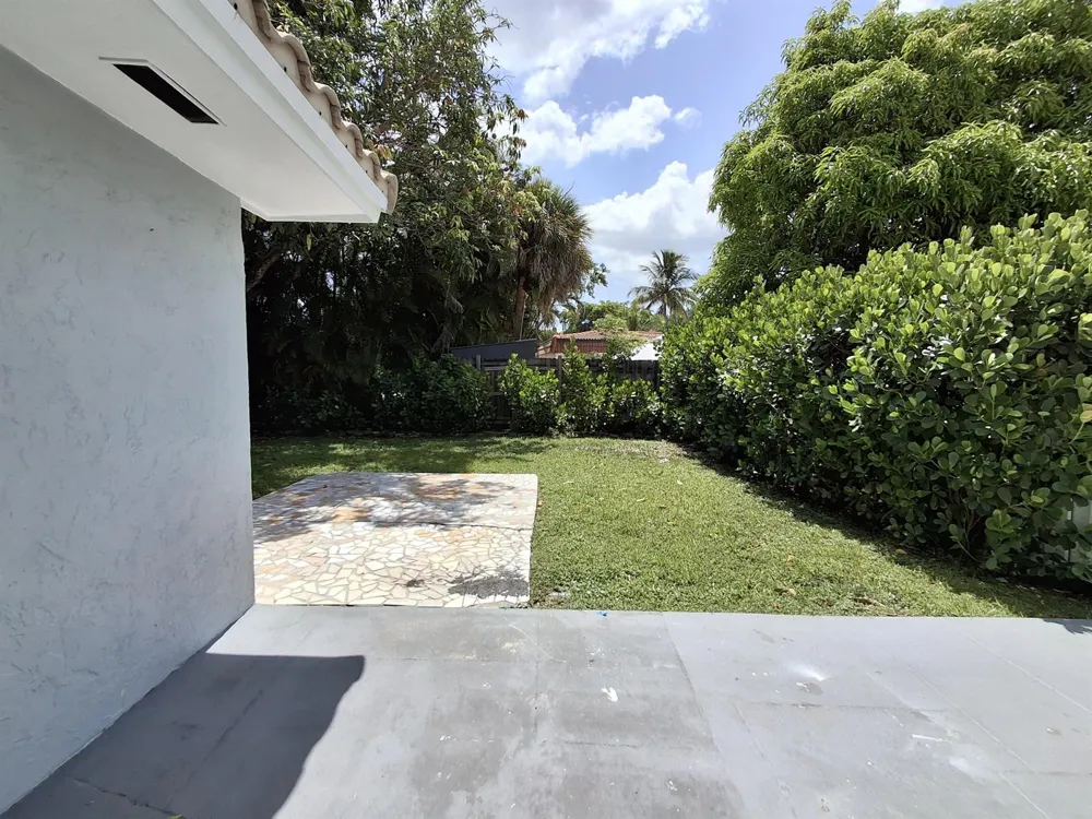3731 NW 110TH AVENUE NW #A-B Coral Springs, FL 33065