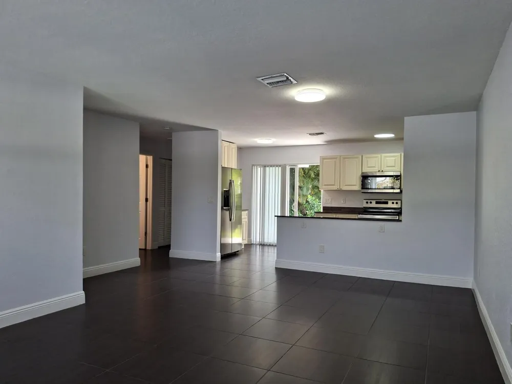 3731 NW 110TH AVENUE NW #A-B Coral Springs, FL 33065