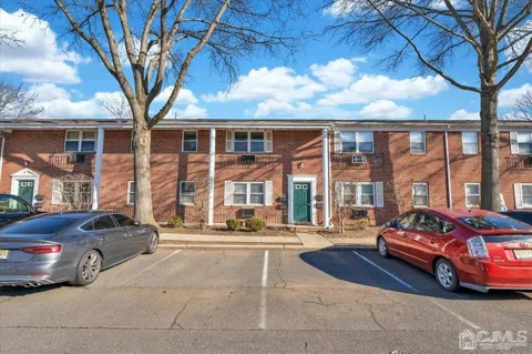 289 Main Street #8K