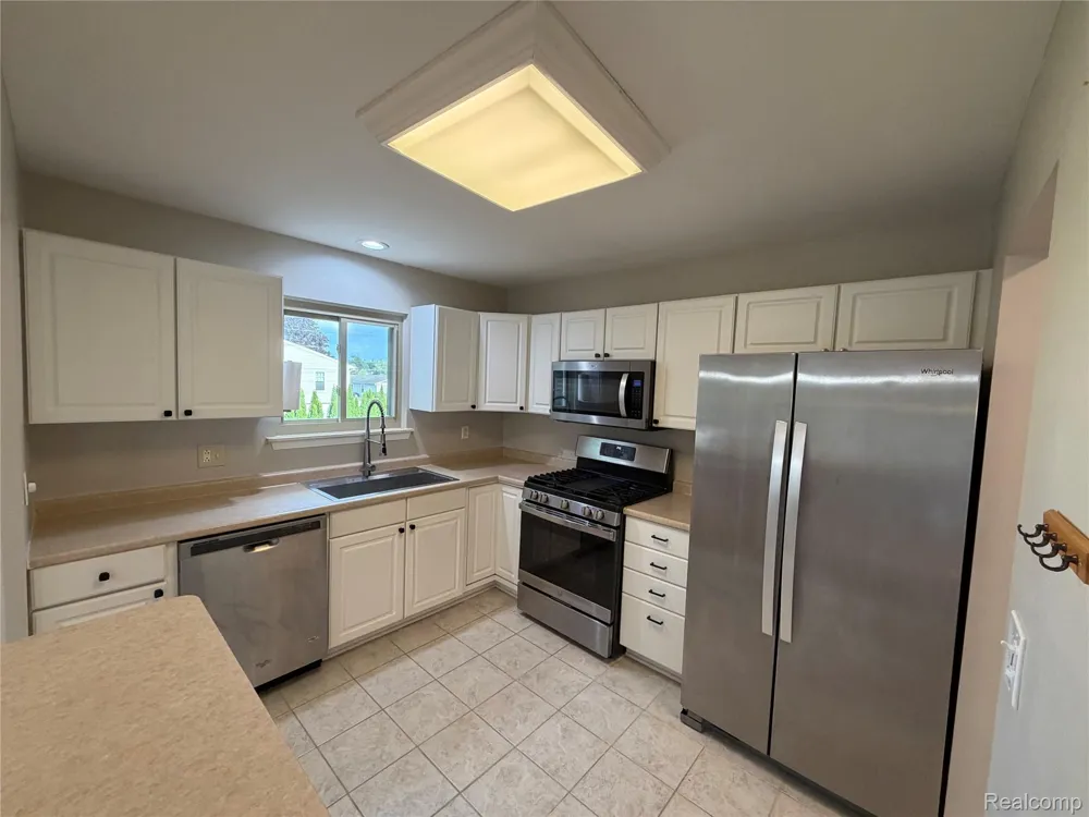 23260 CRANBROOKE DRIVE Novi City, MI 48375