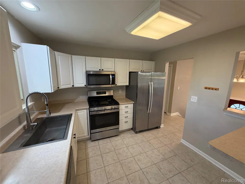 23260 CRANBROOKE DRIVE Novi City, MI 48375