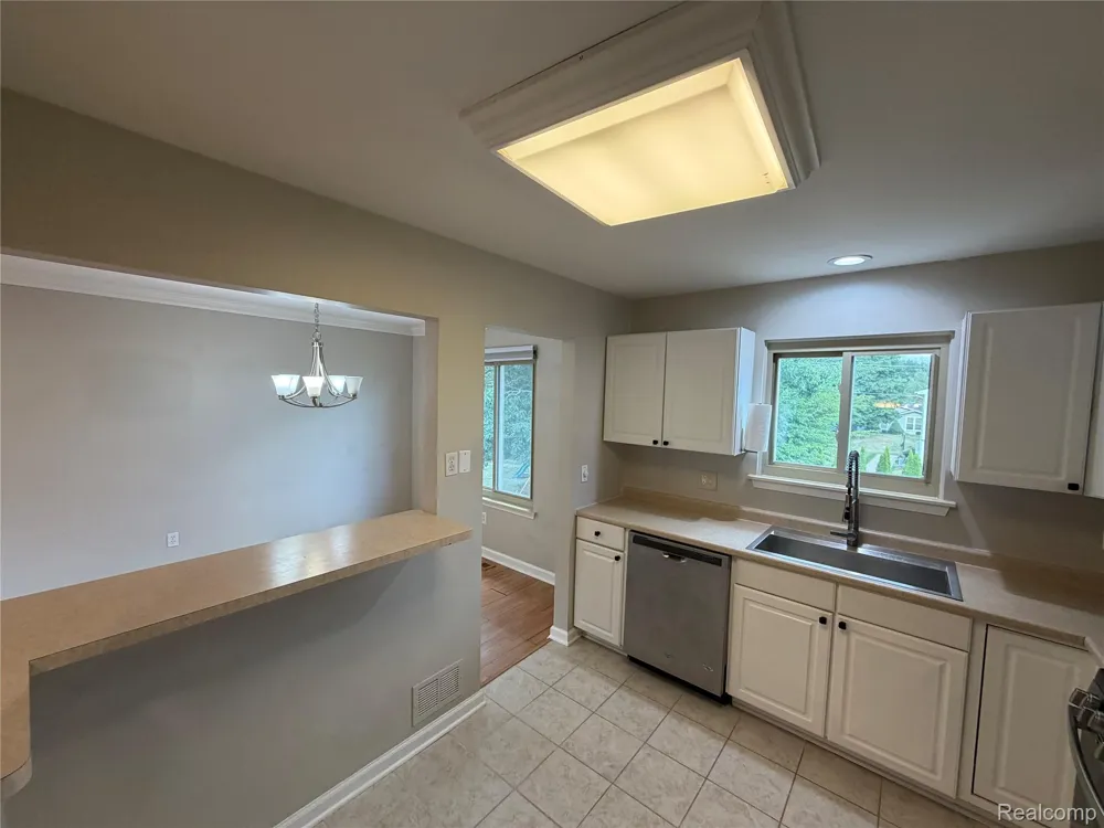 23260 CRANBROOKE DRIVE Novi City, MI 48375