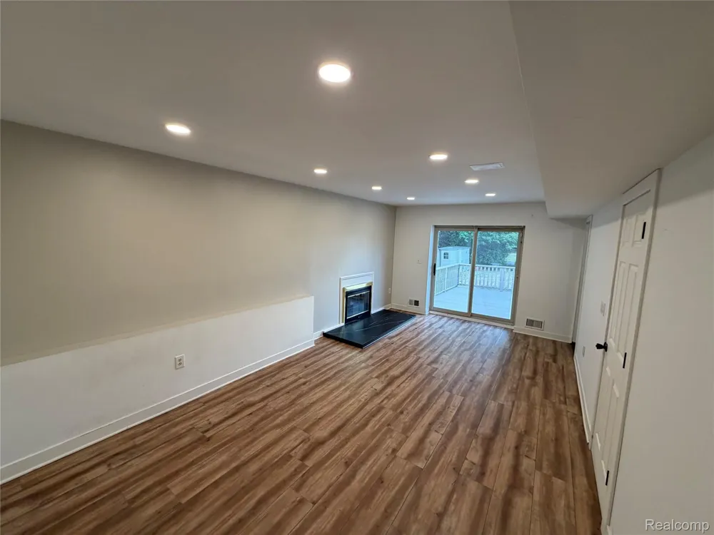 23260 CRANBROOKE DRIVE Novi City, MI 48375