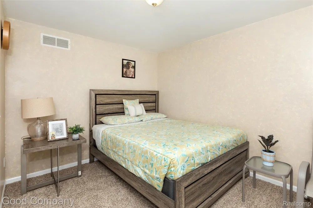 5410 Edgar Road Clarkston City, MI 48346