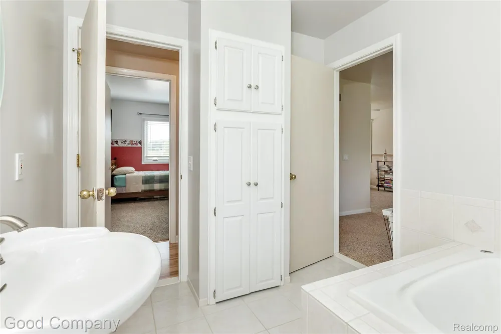 5410 Edgar Road Clarkston City, MI 48346