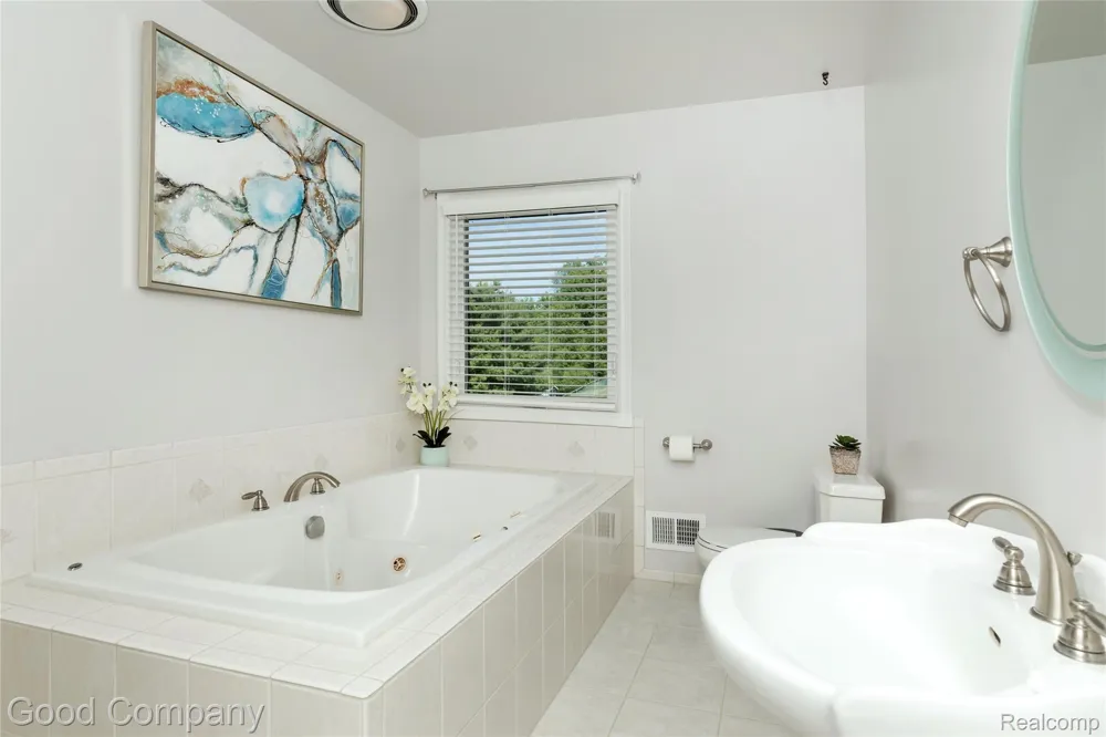 5410 Edgar Road Clarkston City, MI 48346