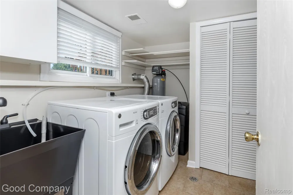 5410 Edgar Road Clarkston City, MI 48346