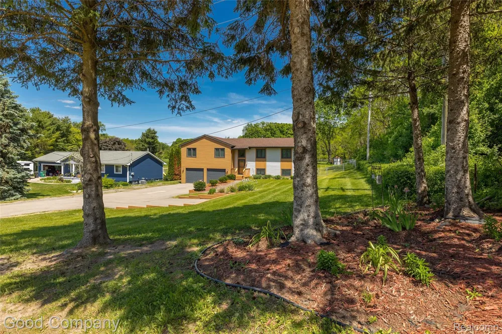 5410 Edgar Road Clarkston City, MI 48346