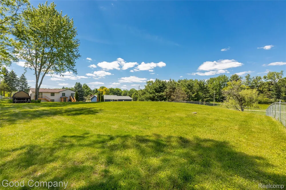 5410 Edgar Road Clarkston City, MI 48346