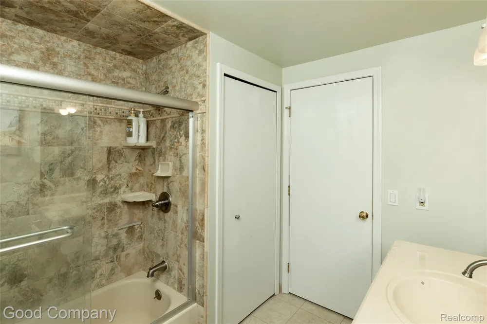 5410 Edgar Road Clarkston City, MI 48346