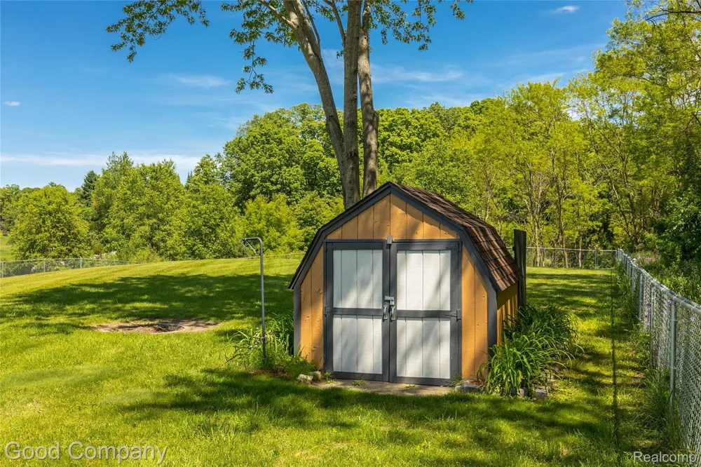 5410 Edgar Road Clarkston City, MI 48346