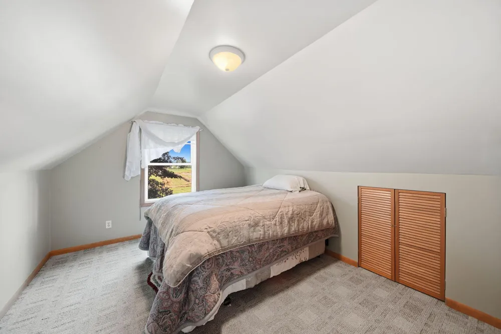 11632 Wheaton Road Cement City, MI 49233