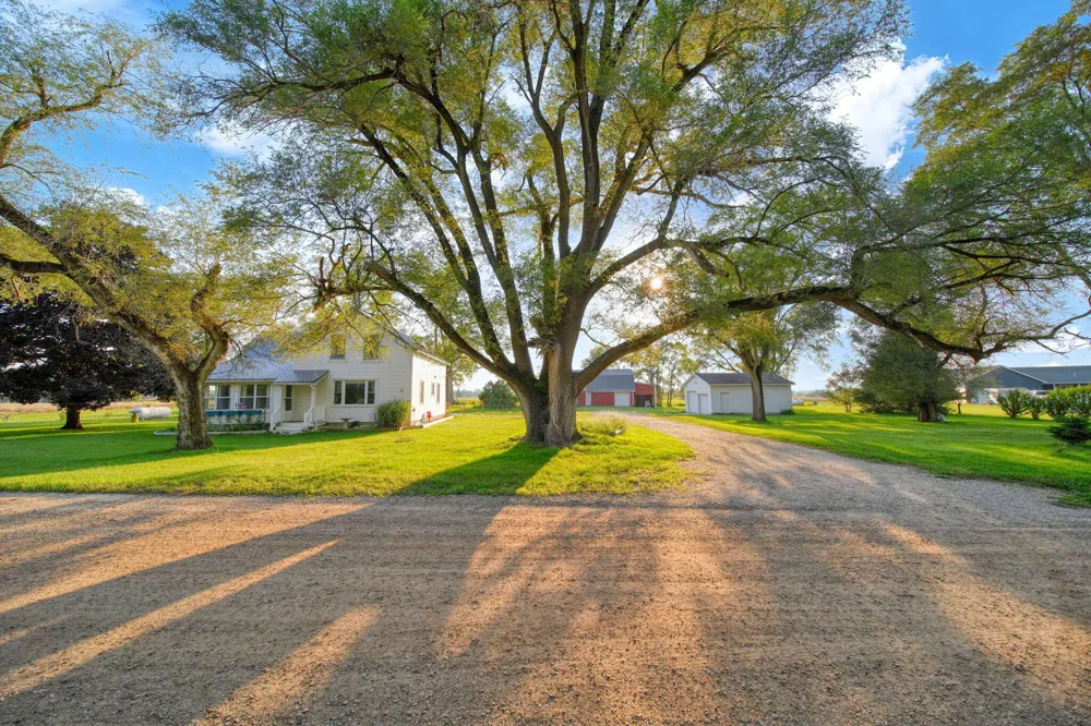 11632 Wheaton Road Cement City, MI 49233