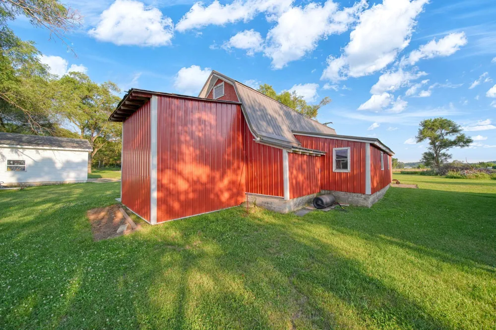 11632 Wheaton Road Cement City, MI 49233