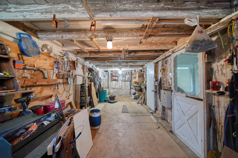 11632 Wheaton Road Cement City, MI 49233