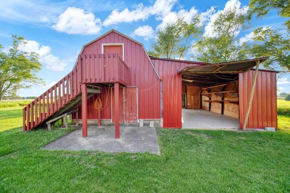 11632 Wheaton Road Cement City, MI 49233