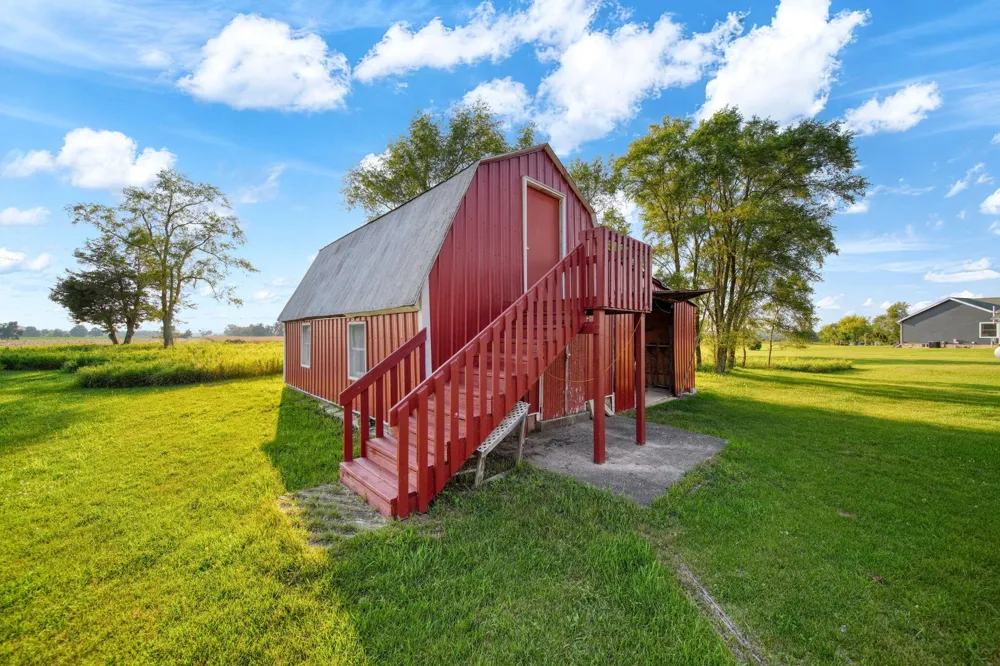 11632 Wheaton Road Cement City, MI 49233
