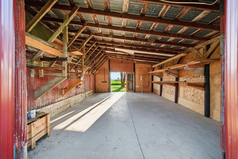 11632 Wheaton Road Cement City, MI 49233