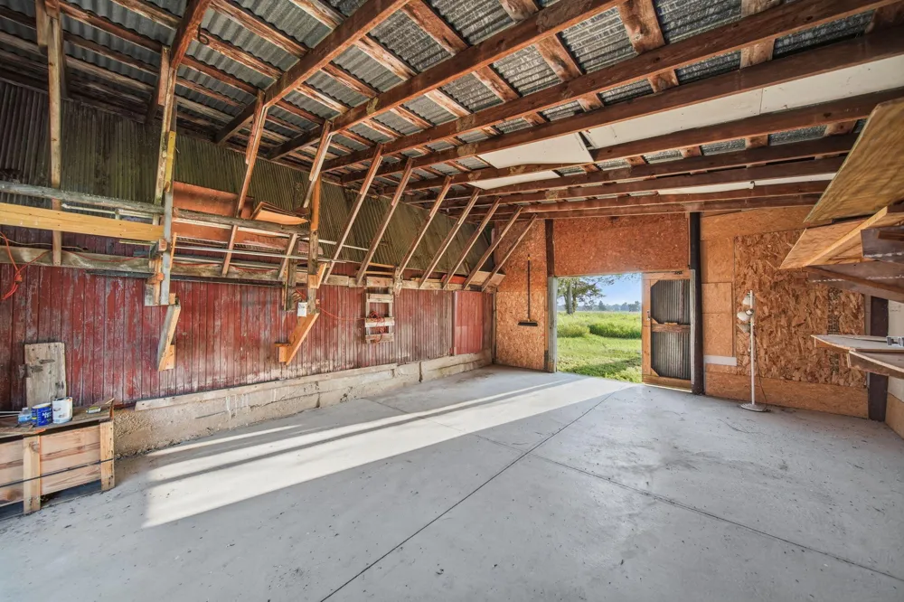11632 Wheaton Road Cement City, MI 49233