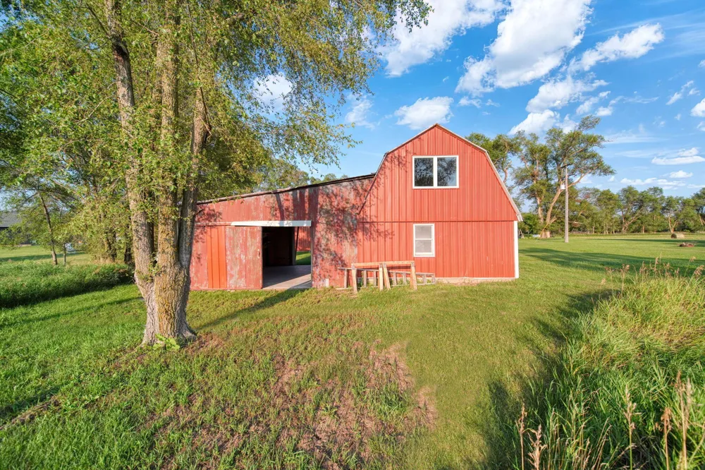11632 Wheaton Road Cement City, MI 49233