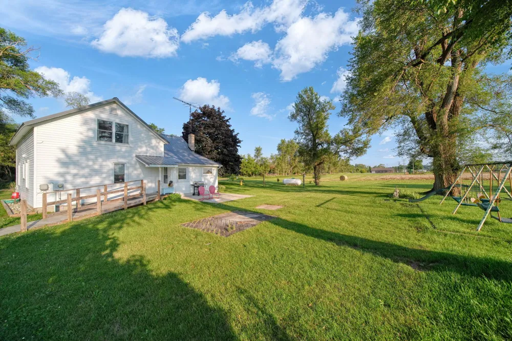 11632 Wheaton Road Cement City, MI 49233