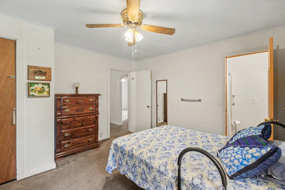 5062 Tyrone Street Ypsilanti, MI 48197