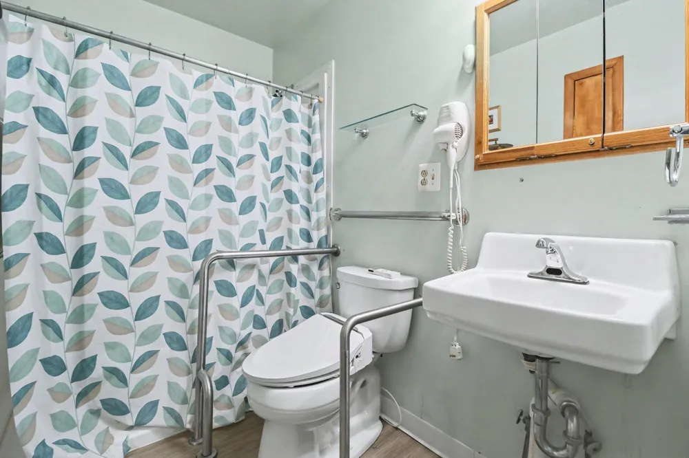5062 Tyrone Street Ypsilanti, MI 48197