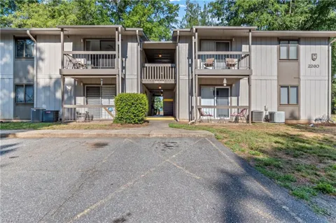 2260 Sunderland Road #74W