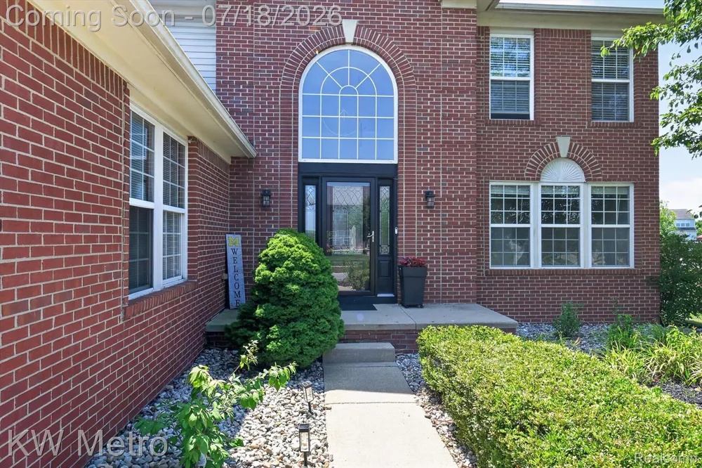 27886 Bluebird Drive Huron Charter Township, MI 48134
