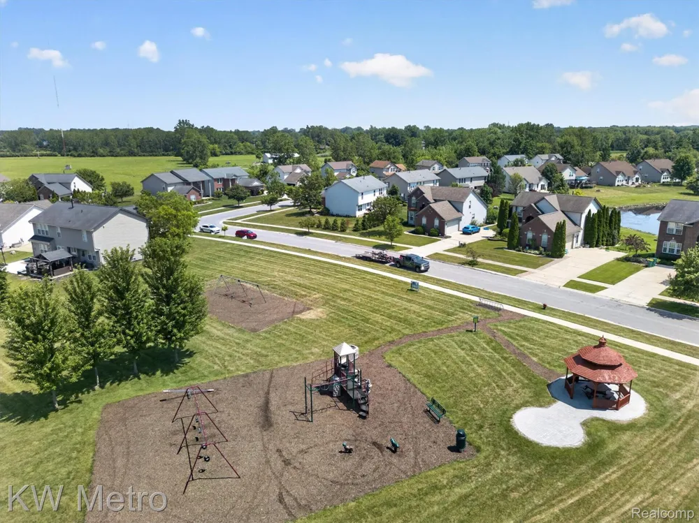 27886 Bluebird Drive Huron Charter Township, MI 48134