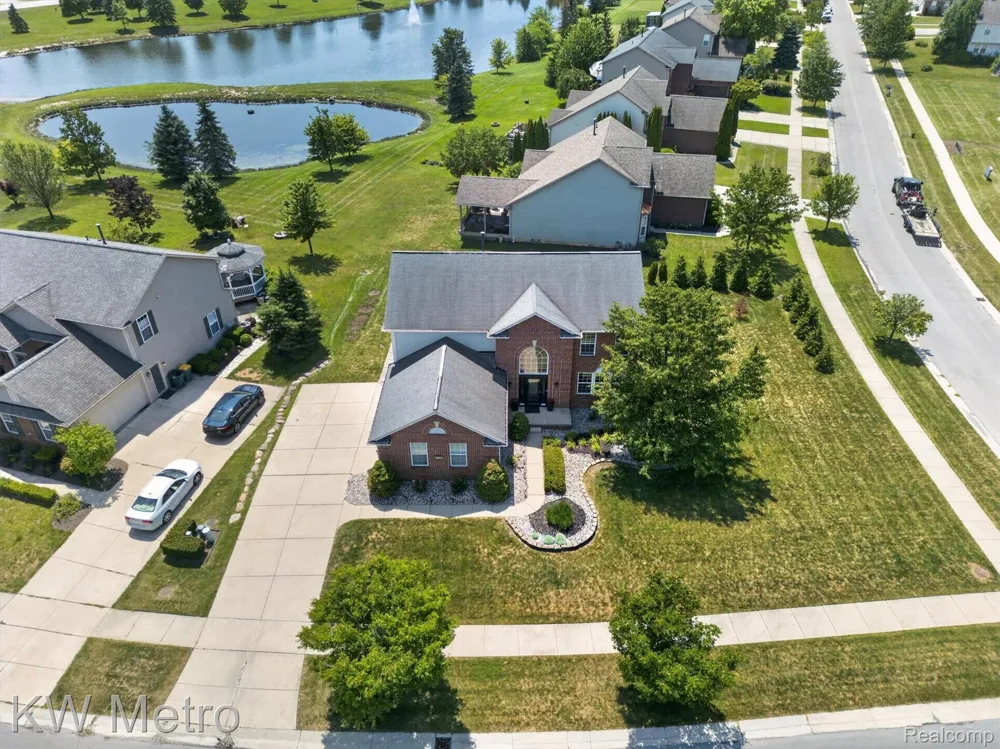 27886 Bluebird Drive Huron Charter Township, MI 48134