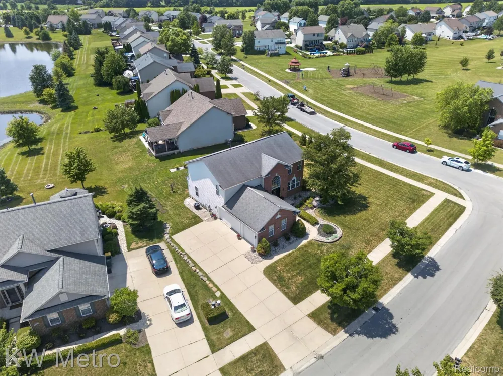 27886 Bluebird Drive Huron Charter Township, MI 48134