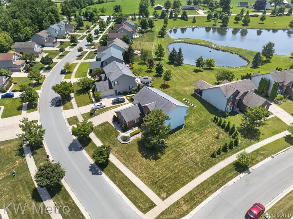 27886 Bluebird Drive Huron Charter Township, MI 48134
