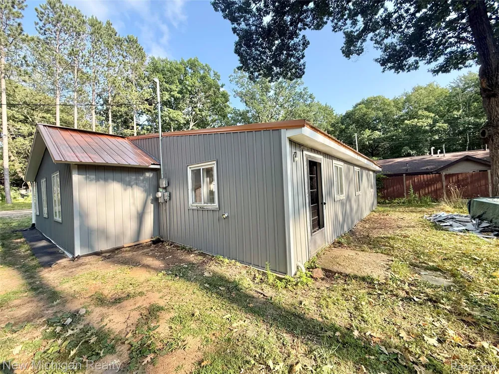 107 Hunter Drive Lincoln Township, MI 48632