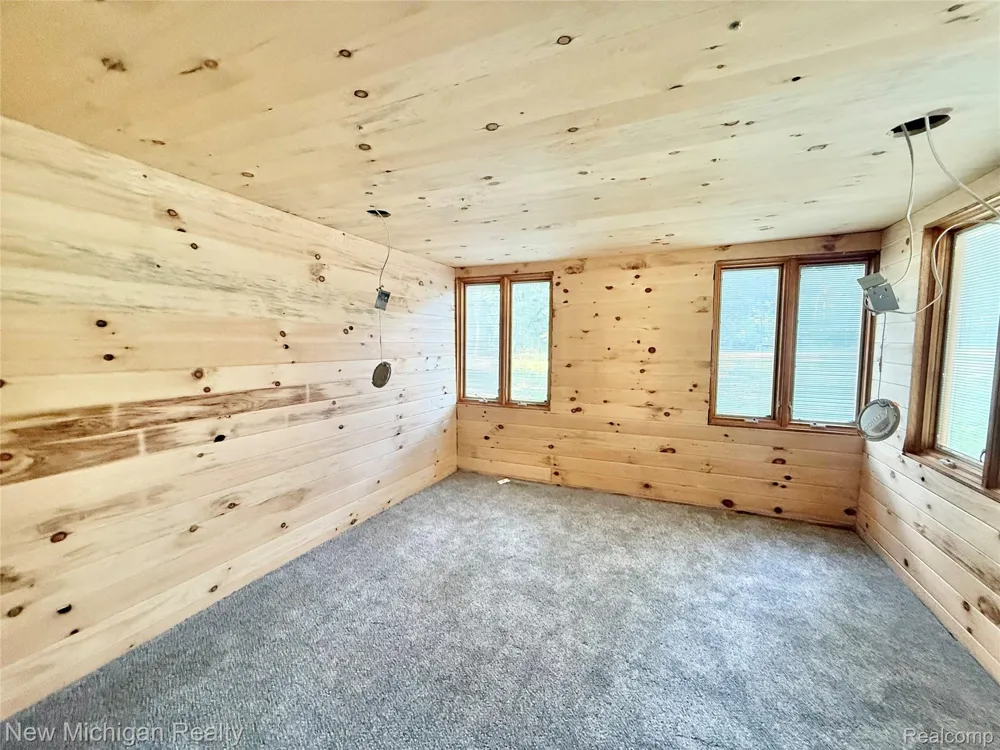 107 Hunter Drive Lincoln Township, MI 48632