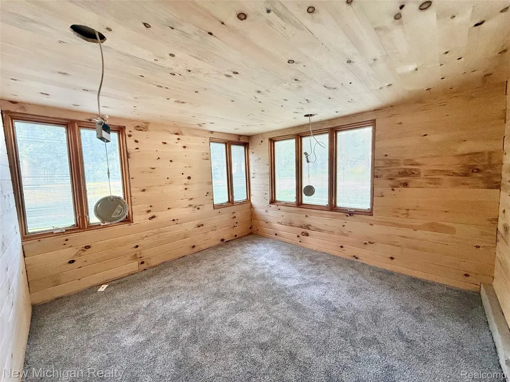 107 Hunter Drive Lincoln Township, MI 48632