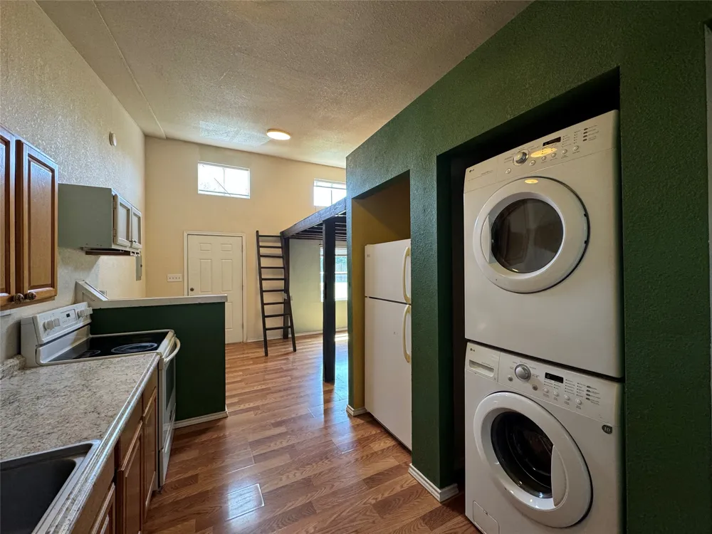 1108 W McCarty Lane #C San Marcos, TX 78666