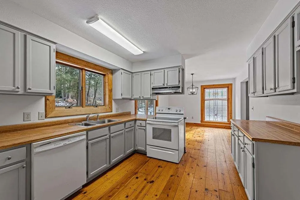 102 Captains Cove Blairsville, GA 30512