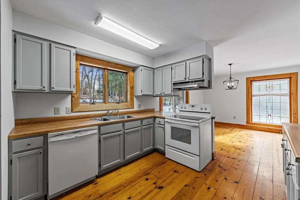 102 Captains Cove Blairsville, GA 30512