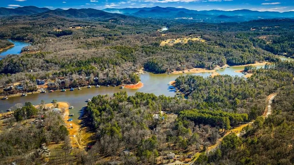 102 Captains Cove Blairsville, GA 30512